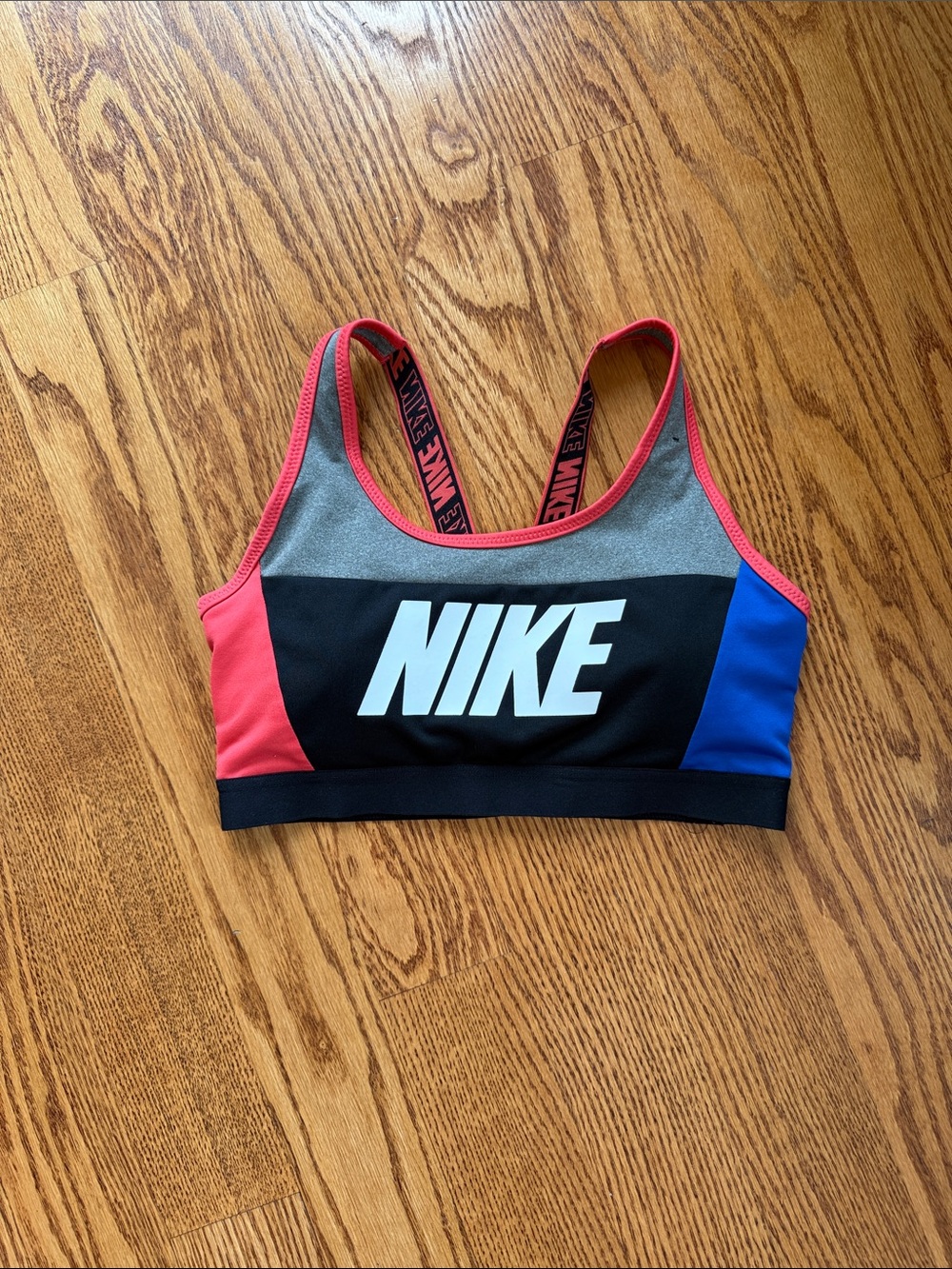 Nike Women's Classic Sports Bra, Carbon Heather/Game Royal, Size Medium